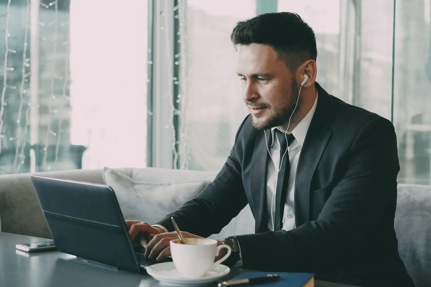 Metodología del Curso de Auditoría de teletrabajo y modelos híbridos