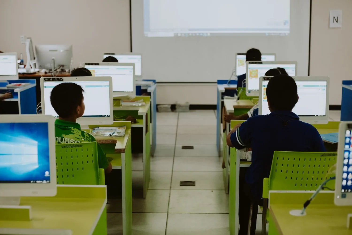 Metodología del Curso de Identity and Access Management (IAM) aplicado