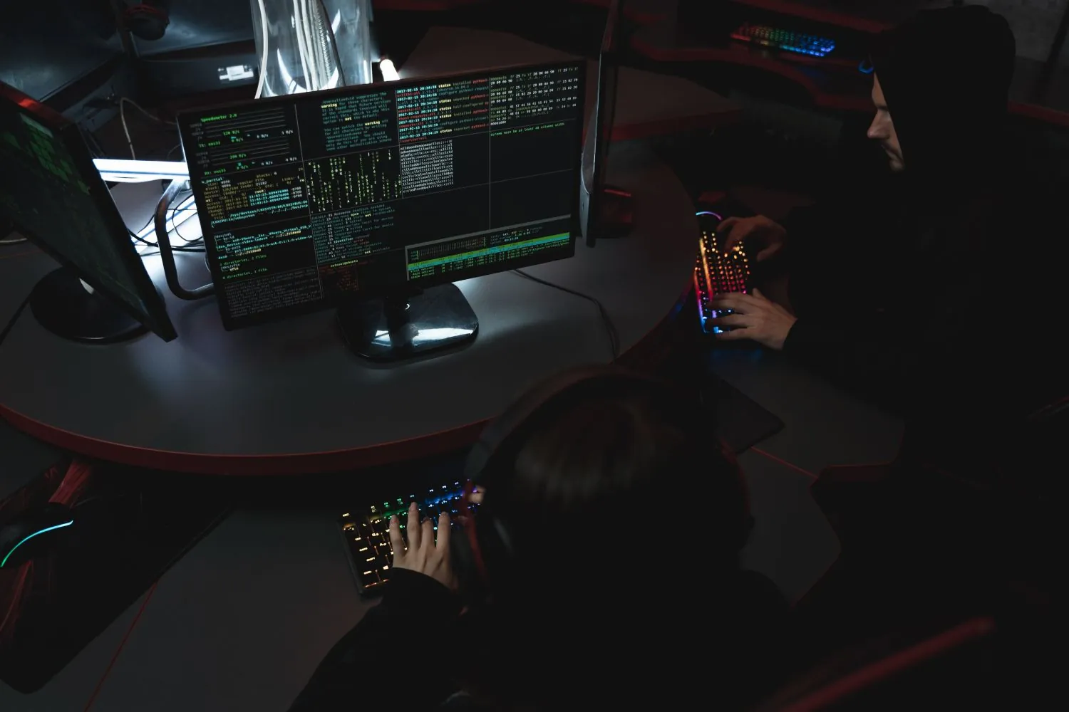 Diplomado en Detección y caza de APTs (Advanced Persistent Threats)