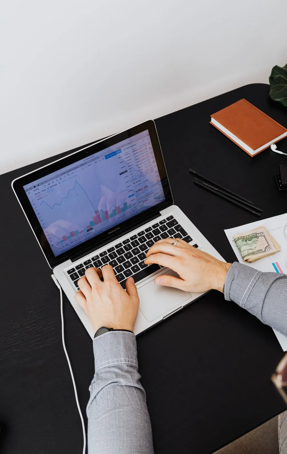 Por qué elegir el Máster en Seguridad en infraestructura de pagos y fintech